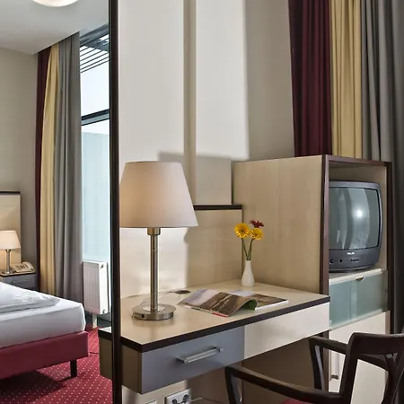 Come Inn Berlin Kurfuerstendamm-3